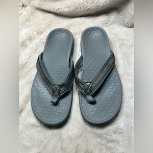 Vionic Tide Sandals Size 9